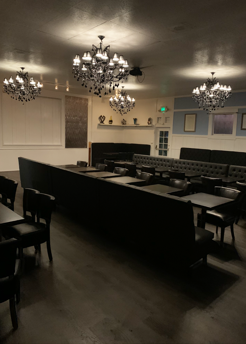 Banner Moguls Supper Club 01