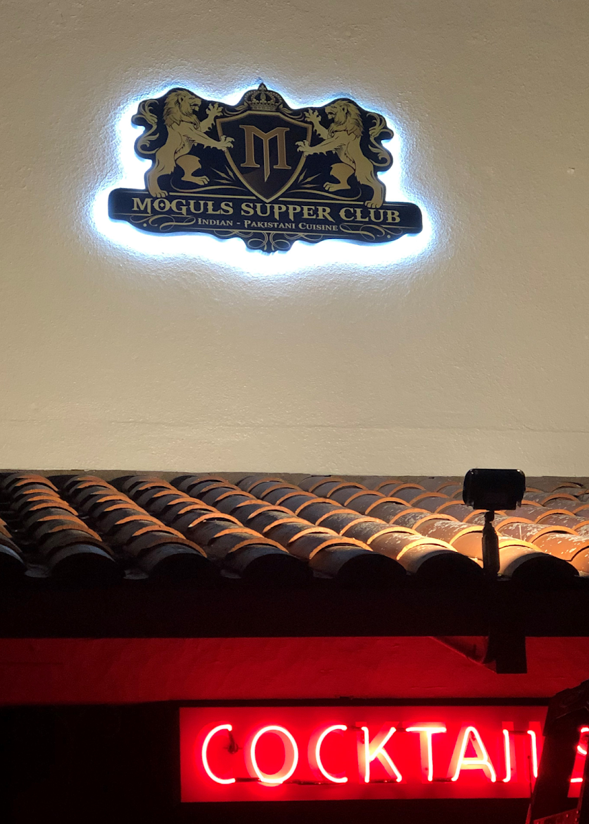 Banner Moguls Supper Club 03